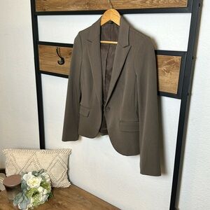 Express women’s Blazer size 6 fully lined - Mocha